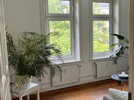 3-Zimmer Altbauwohnung mit Balkon am Mierendorffplatz