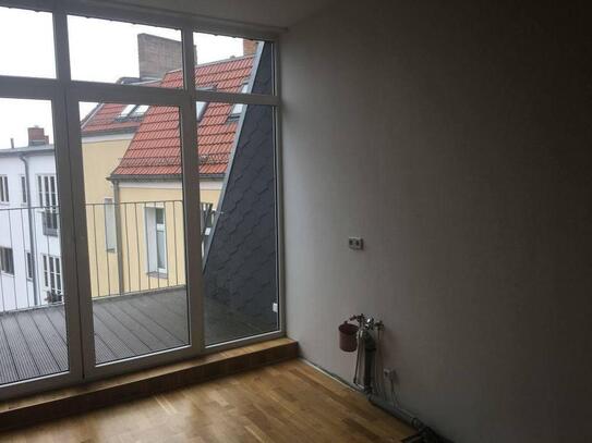 3 Zimmer Dachgeschosswohnung mit Terrasse!