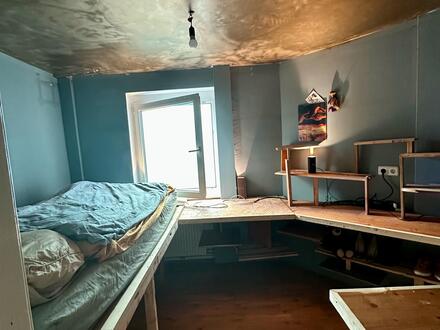 Amazing artist's flat in Pberg