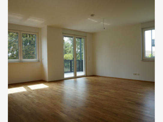 4 Zimmer Wohnung mit Balkon