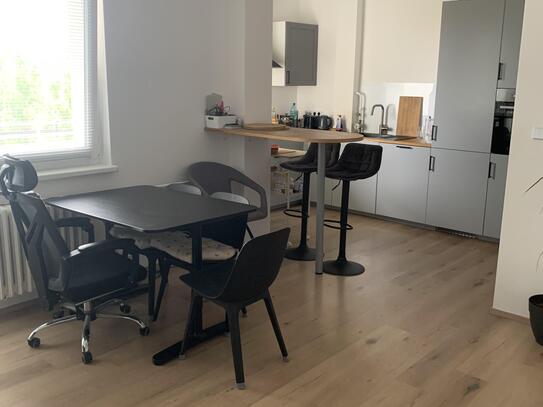 New renovierte und möblierte 3 Zimmer Wohnung