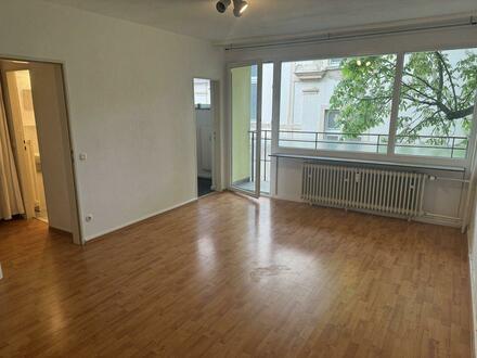 Gemütliches Studio Apartment mitten im Westend mit Balkon