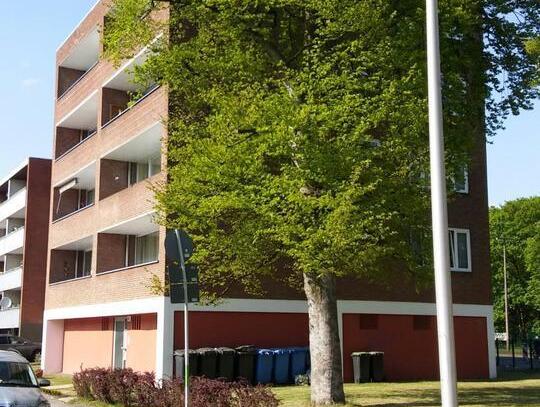 3 Zimmer Südloggia, EBK Del Zentrum zum 1.6.25