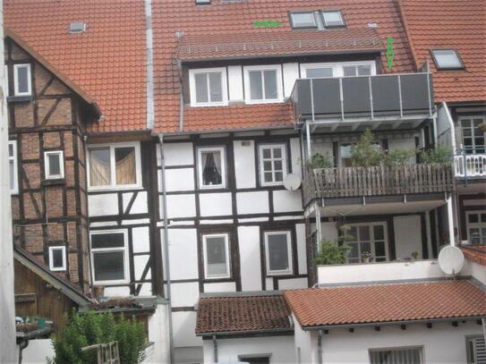 4 - Zi.- Dachgesch.-Whg. m. Einbauküche,Süd-Balkon u. Stellplatz, in der Northeimer Fußgängerzone