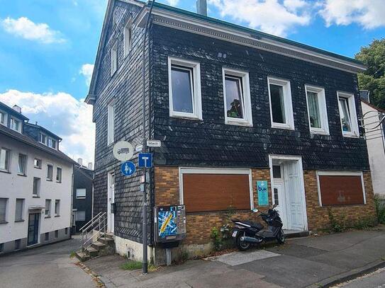 Haus, Mehrfamilienhaus mit Lagerhalle, Handwerkerhaus