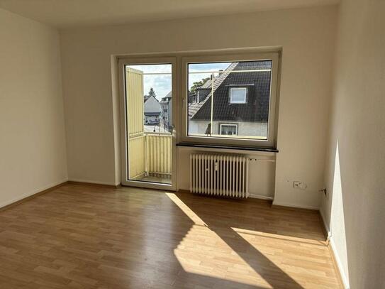 Ideales Apartment für Studenten, Gepflegte 1-Zimmer-Wohnung mit Balkon in Darmstadt-Mitte