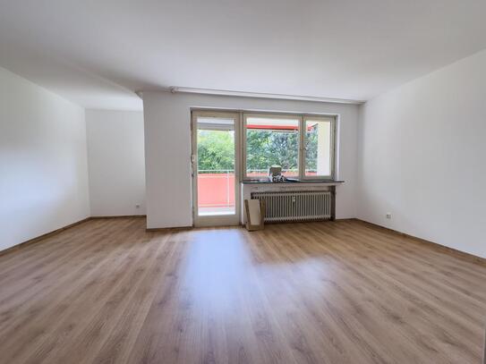 Single Appartement mit Balkon - teilsaniert-