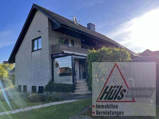 gepflegtes Zweifamilienhaus mit zusätzlichen Appartment, Doppelgarage in ruhiger Siedlungslage