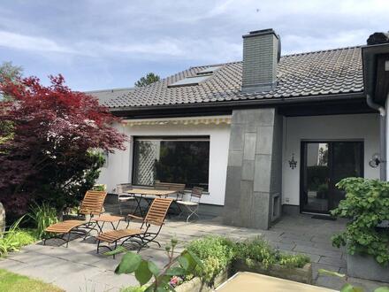 EFH in Charlottenburg Westend in ruhiger Lage mit Garten und 2 Terrassen; Keller und DG