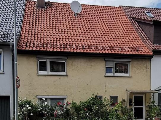 Ohne Provision Mittelreihenhaus mit Potenzial in Schwäbisch Gmünd