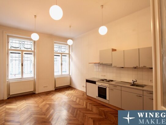 Altbau nächst Burggasse! Westseitige 2,5-Zimmer-Wohnung im Hochparterre