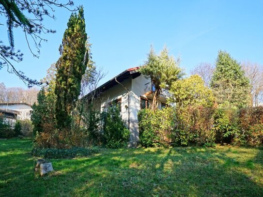 Einfamilienhaus auf Südhang in traumhaft ruhiger Waldrandlage - Eckgrundstück!