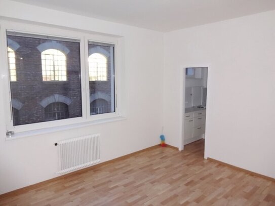 Ruhige 1-Zimmerwohnung, 499€ inkl. Heizung u. WW, 26m², 4 Min zur U4, UNBEFRISTET