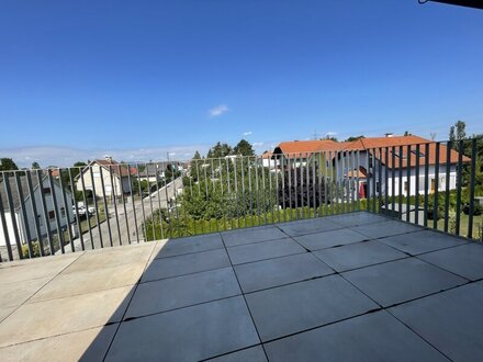 ERSTBEZUG: 3 Zimmer-Dach-Terrassenwohnung mit Badeteich in der Nähe und nahe Therme Oberlaa!