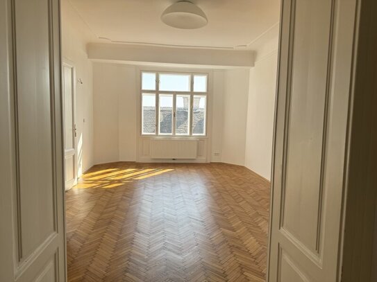 Wunderschöne 5-Zimmer Altbauwohnung in der Lederergasse