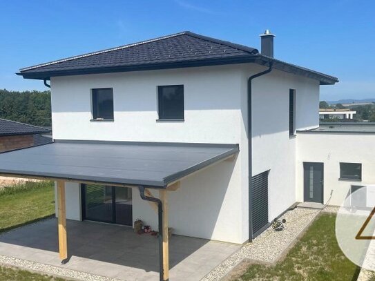 Elegantes Neubau Haus, 156 m2 fast Bezugsfertig