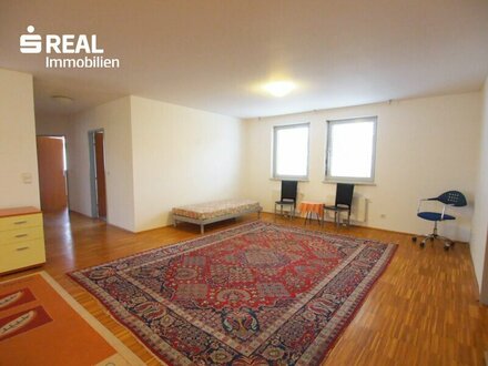 Schönes Büro in Innenstadtnähe - 116m² mit 4 Zimmer, AR, Bad und WC - Garage möglich!