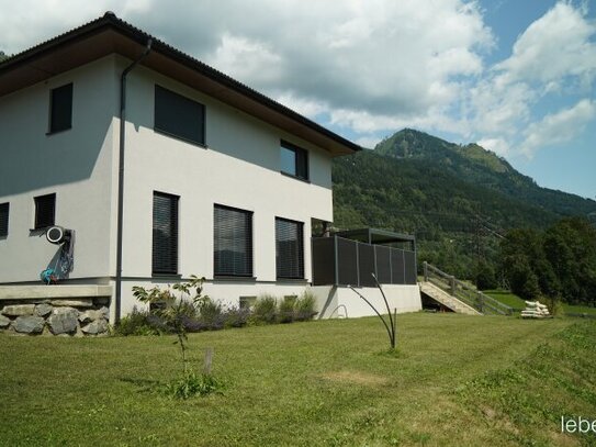 Modernes Einfamilienhaus in Kolbnitz. Luftwärmepumpe. Pergola mit schöner Terrasse.