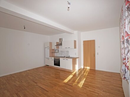 Geräumige 1-Zimmer-Miete mit Gemeinschaftspool