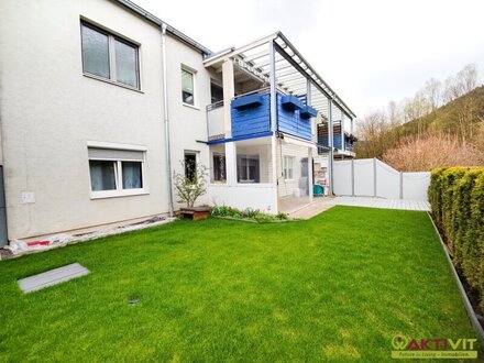 Neuer Preis! - Garten-Wohnung mit 4 Zimmern. - Ruhige Lage nahe dem Zentrum. - Inkl. Carport-Stellplatz.