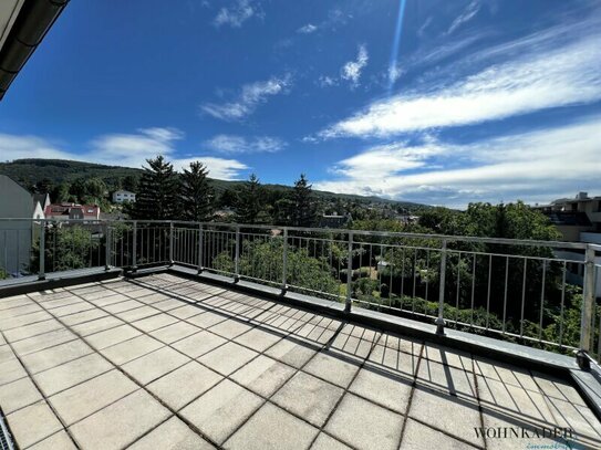 Elegante Dachgeschossresidenz mit großzügiger Terrassenlandschaft