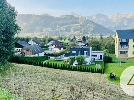 Baugrundstück mit Panoramablick auf die Berge