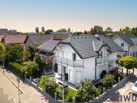 FAMILIENGLÜCK// GROSSZÜGIGES EINFAMILIENHAUS// CA. 236,31 M²// ABSOLUTE GRÜNRUHELAGE// CARPORT// NÄHE BADETEICH HIRSCHS…