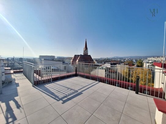 ERSTBEZUG: Exklusives Penthouse mit 360° Dachterrasse und Blick auf Gloriette