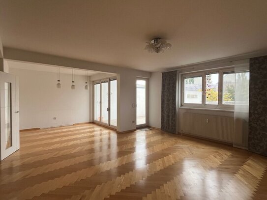 Sehr schöne 5 Zimmer-Maisonette mit großer Terrasse