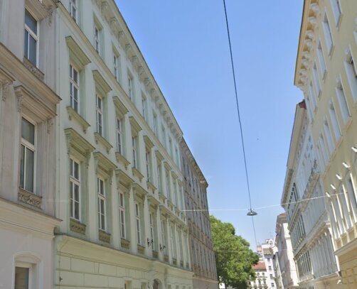 WUNDERSCHÖNE, HELLE und RUHIGE 3 Zimmer ALTBAUWOHNUNG - 5 Gehminuten zur U-Bahn und zum Naschmarkt - 1050 Wien