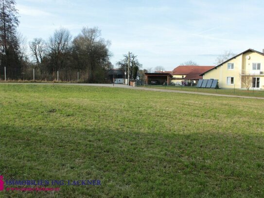 Sehr schönes Grundstück in Sonnenlage, wenige Minuten vom Stadtzentrum entfernt