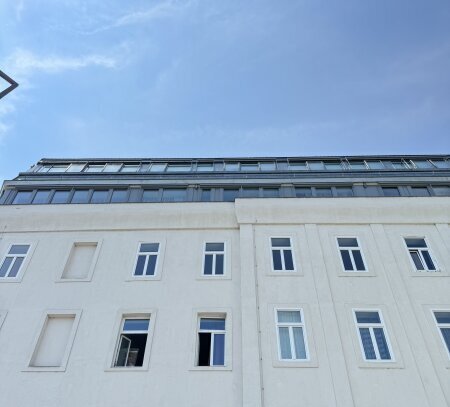 Ein Traum zum Sanieren – Charmante 4-Zimmer-Wohnung mit großem Potenzial in zentraler Lage nahe Praterstraße!