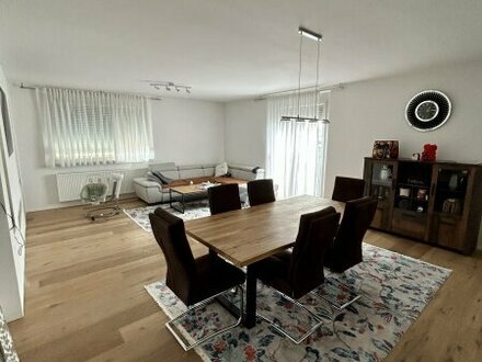 ** TRAUM WOHNUNG ** mitten in Graz * 100m2 * Balkon * Parkplatz