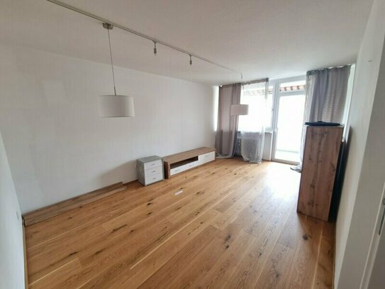 Schöne 4-Zimmer Wohnung mit Süd-Loggia zu verkaufen