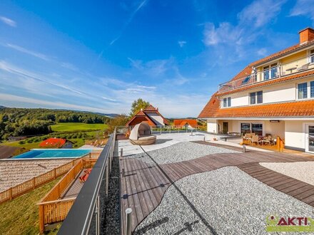 Einzigartiges Luxus-Anwesen in herrlicher Lage. - 9 Schlafzimmer & Bäder! - Terrassen & Pool mit traumhaftem Fernblick.