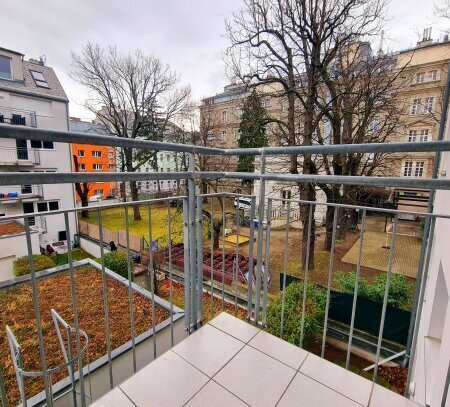 Letzte Chance - Schnell sein! Geniale 2 Zimmer Kleinwohnung mit hofseitigem Balkon + Garagenplatz im Preis inbegriffen…