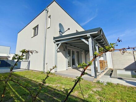 Attraktiver Preis für moderne Doppelhaushälfte mit Pool - Garten - PKW Abstellplätzen - PV Anlage - Nähe Schwechat