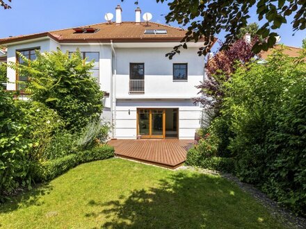 Rarität! Beschauliche Familien-Garten-Ruhe-Oase in Bad Vöslau
