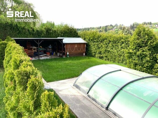 SONNIGES GROSSZÜGIGES EINFAMILIENHAUS MIT TOLLEM FERNBLICK, POOL UND GEPFLEGTEM GARTEN