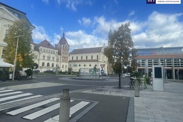 ++ DIREKT AM HAUPTPLATZ ++ IHR neuer Firmenstandort ++ Absolute Bestlage! ERSTBEZUG - individuell GESTALTBAR ++