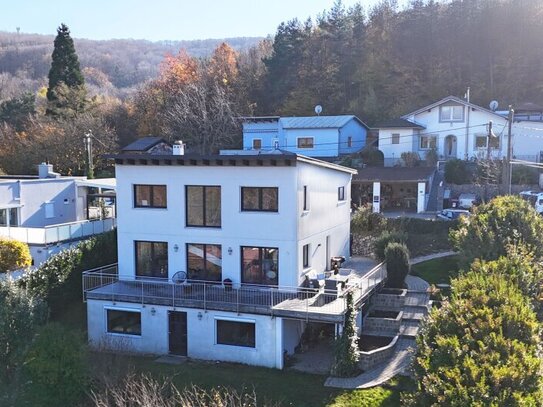 Moderner Familienwohnsitz in traumhafter Aussichtslage in Gablitz