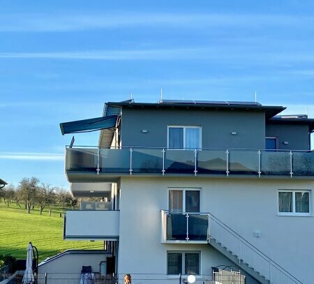 Moderne Traumwohnung mit Terrasse und 2 Garagen