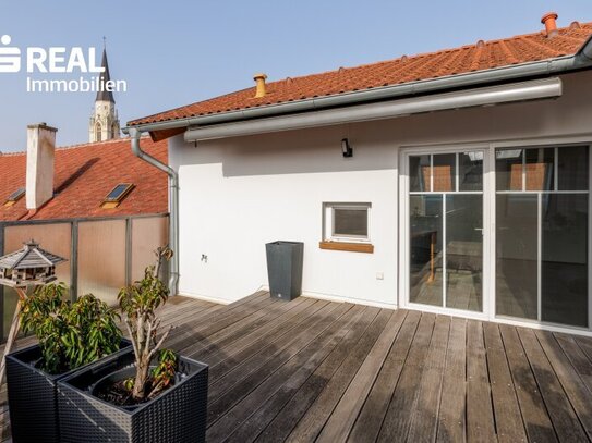 Exklusive Dachgeschoßwohnung mit großer Terrasse und herrlichem Ausblick