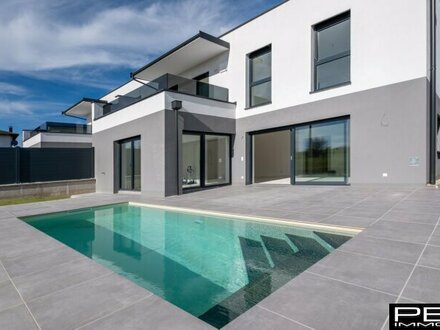 ST. FLORIAN:Neubau. Exklusives Doppelhaus mit Pool und Garage