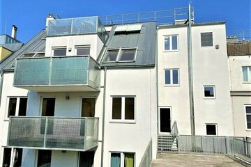 LORYSTRASSE, U3-Nähe, sonnige 74 m2 Neubau mit 8 m2 Balkon, 2 Zimmer, Wohnküche, WG-geeignet, Wannenbad, Garage möglich