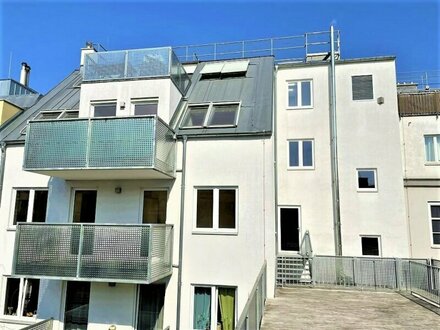 LORYSTRASSE, U3-Nähe, sonnige 74 m2 Neubau mit 8 m2 Balkon, 2 Zimmer, Wohnküche, WG-geeignet, Wannenbad, Garage möglich