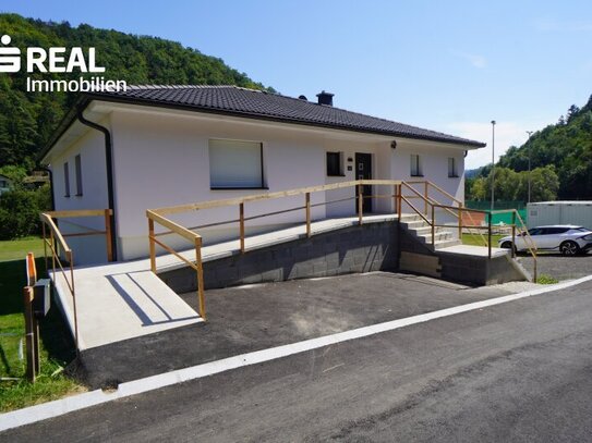 Modernes Wohnen im Bungalow in ruhiger Siedlungsrandlage - Haus mit Terrasse, großem Garten und hochwertiger Innenausst…