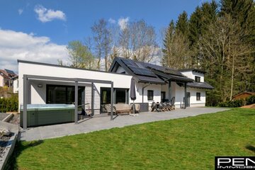 REICHENAU / Mühlkr.: Schickes Häuschen in Ruhelage mit PV Anlage