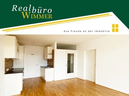 Sehr attraktive 2-Zimmer-Wohnung mit großer, verglaster Loggia