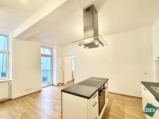 Charmante 3-Zimmer Altbauwohnung mit Balkon und externer Terrasse